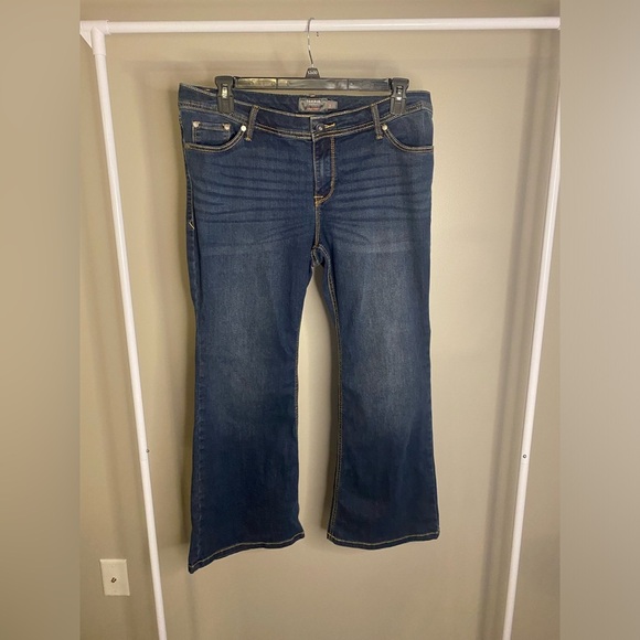 Torrid Luxe Slim Boot jeans - Picture 1 of 6